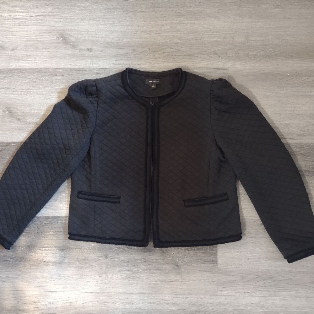 Ann Taylor Black Quilted Puffed Sleeve Jacket With Tweeded Trim